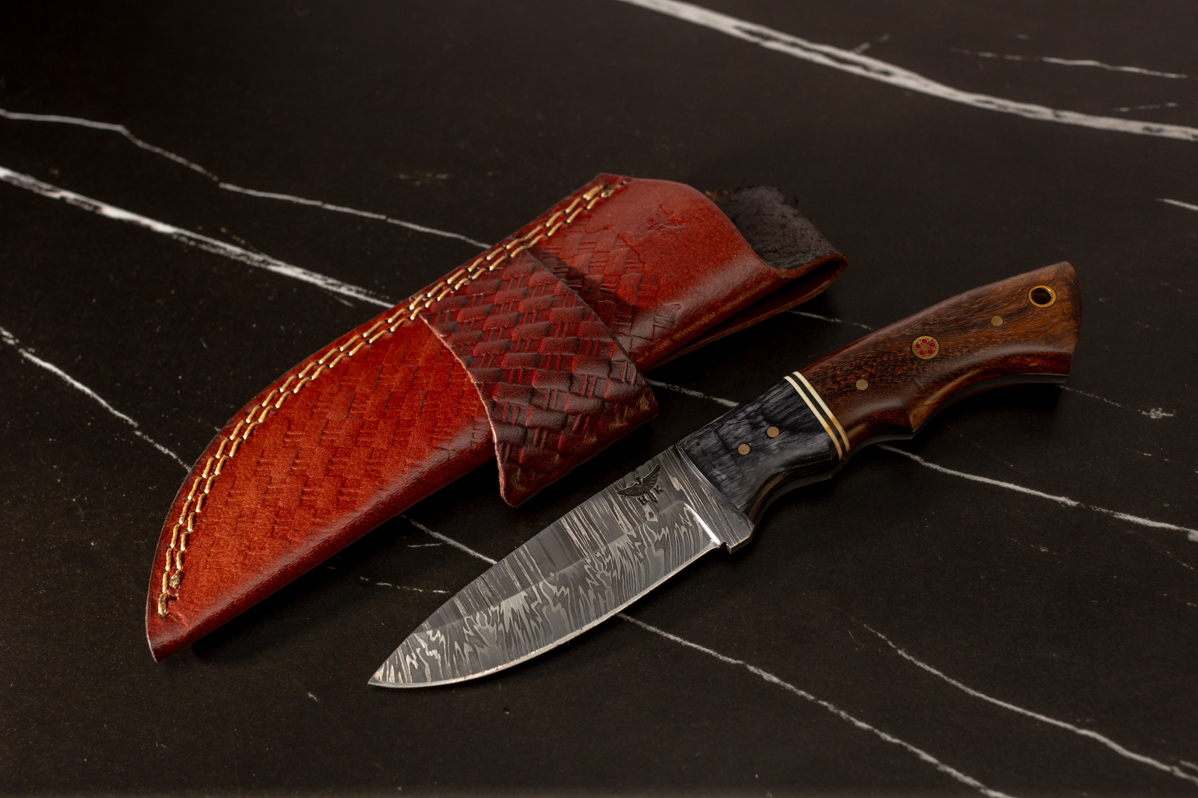 HTK31 - W3.5 - Two Tone Rosewood Drop Point