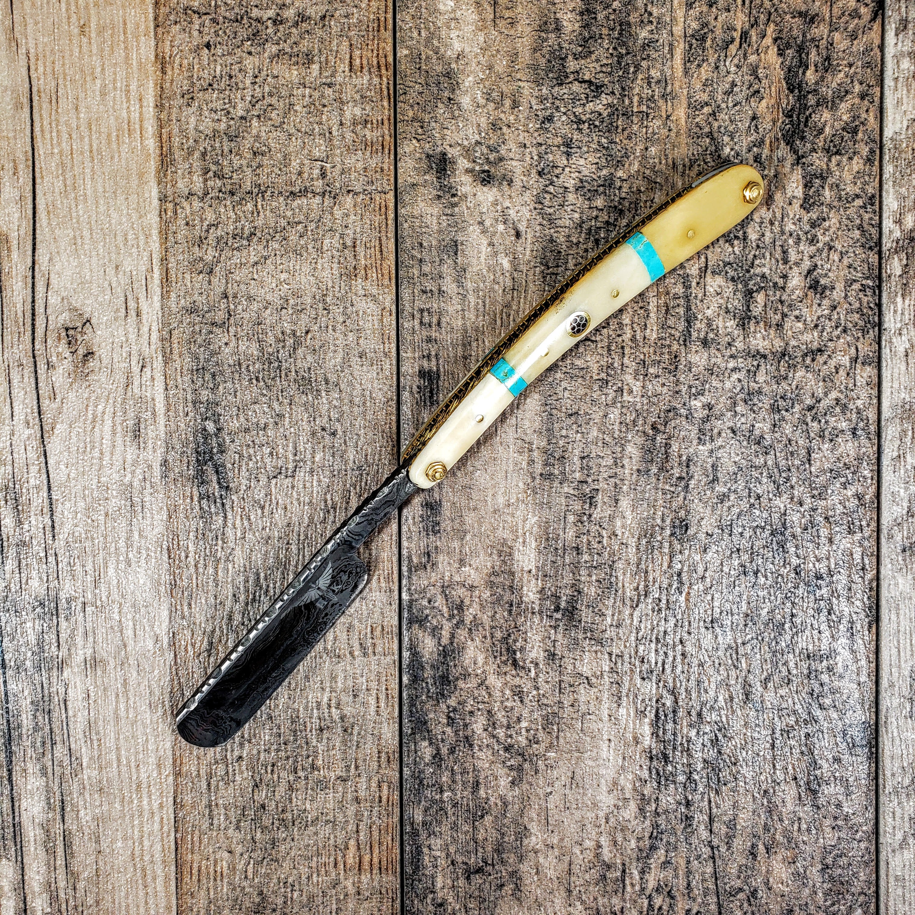 HTR-12 Damascus Straight Razor  // Authentic Shave Experience / Handmade / Bone Stone Handle // Hollow Ground