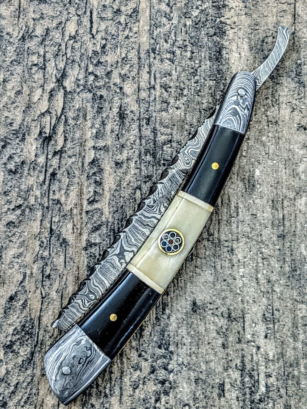 HTRN-2 Damascus Straight Razor  / SHAVE / Handmade / Custom / Forged / Bone Horn Handle / Hand Filed Spine / SHARP