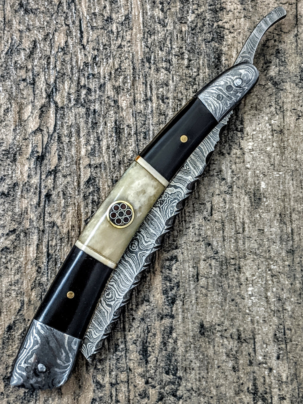 HTRN-2 Damascus Straight Razor  / SHAVE / Handmade / Custom / Forged / Bone Horn Handle / Hand Filed Spine / SHARP