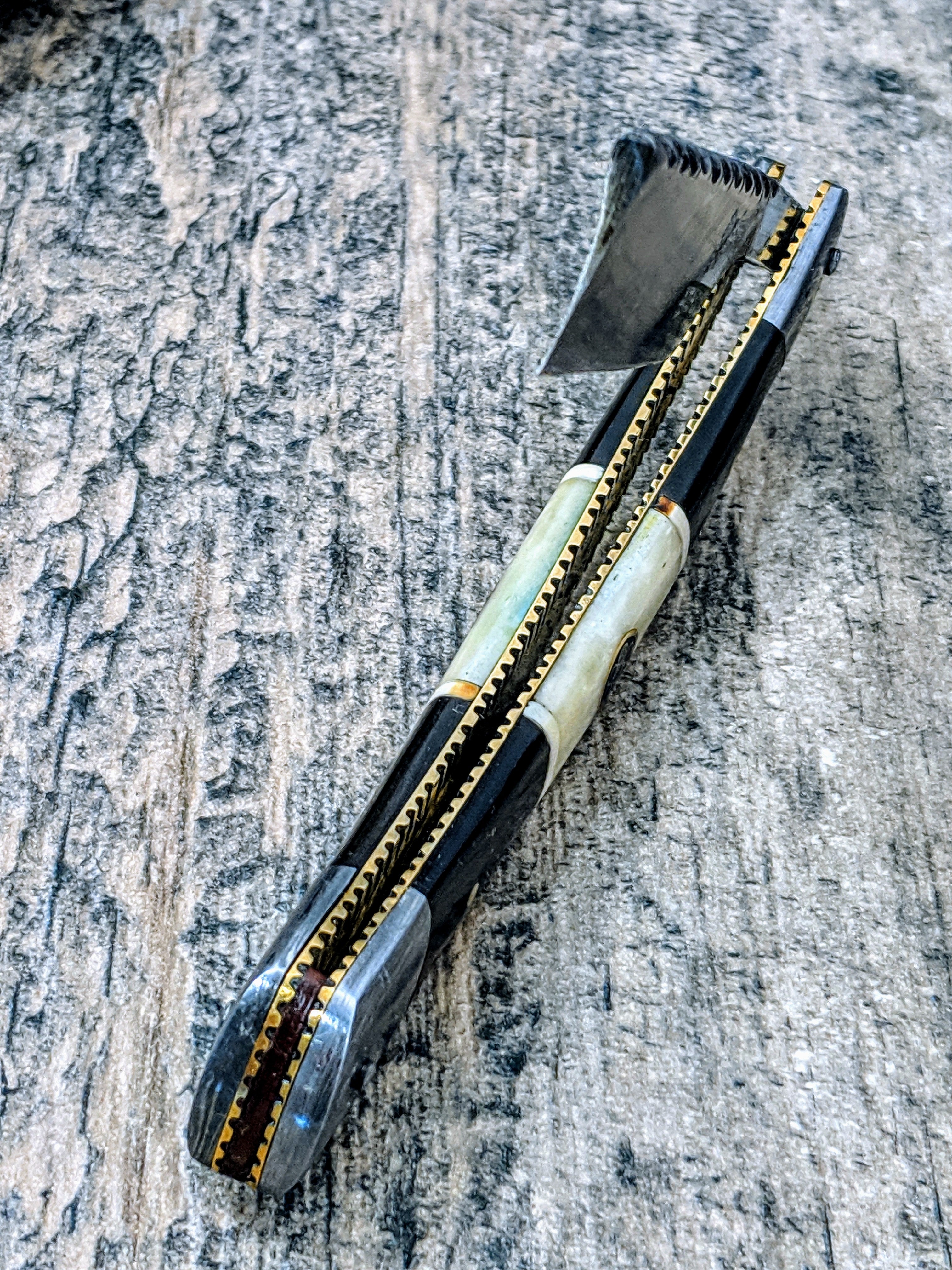 HTRN-2 Damascus Straight Razor  / SHAVE / Handmade / Custom / Forged / Bone Horn Handle / Hand Filed Spine / SHARP