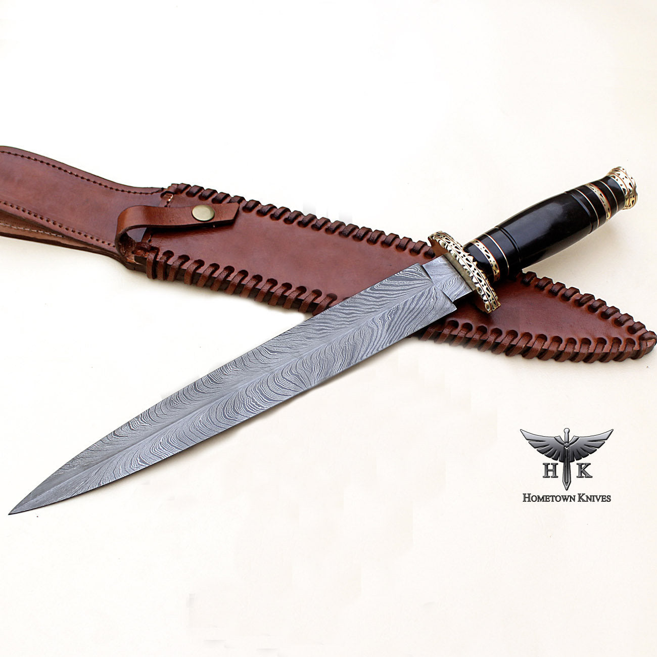 HTB-0084 Handmade Damascus Steel Hunting Dagger Knife Feather Pattern Blade Buffalo Horn Handle