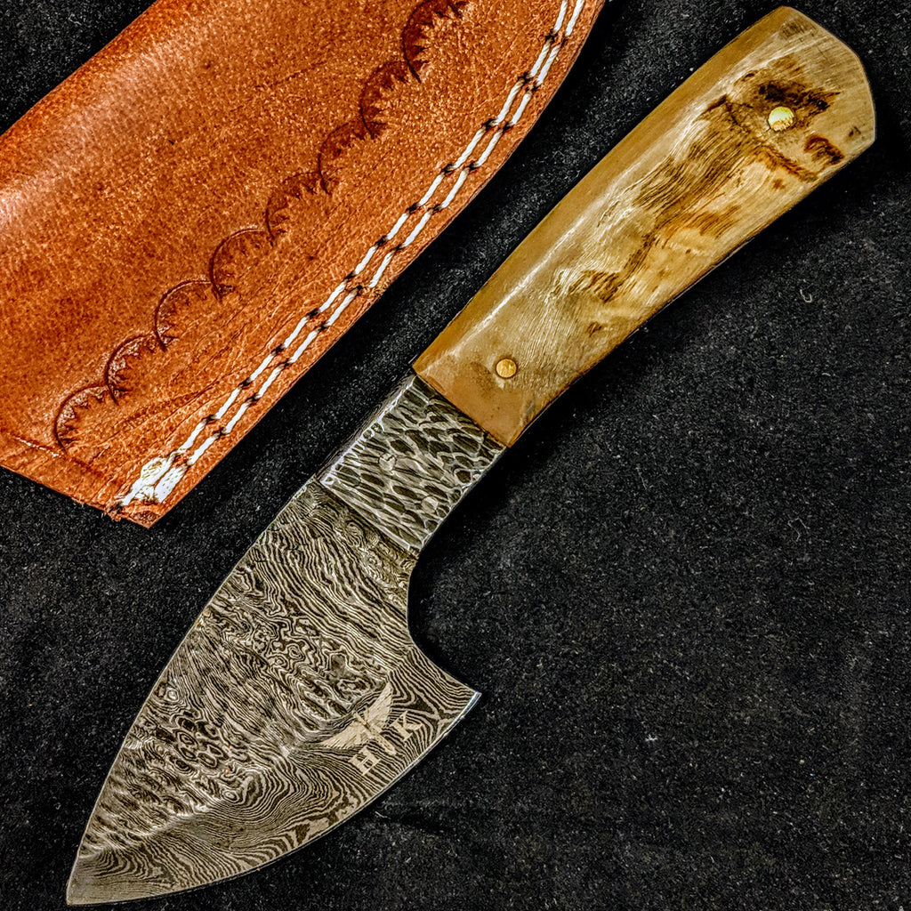 HTB-01  HANDFORGED Damascus Skinner Knife / Ram Horn Handle / One Elk Knife / Camping / Hunting Game - HomeTown Knives