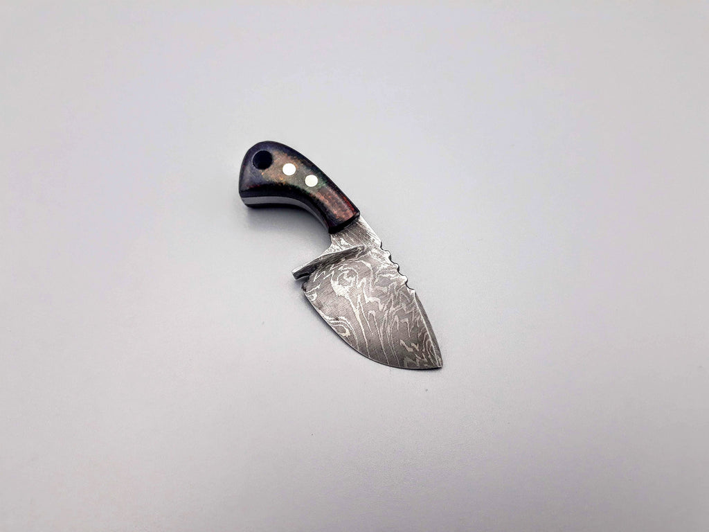 HTNK1 // Finger Neck Knife Damascus // Skinner // Natural Ram Horn Handle // EDC // Camp // All purpose