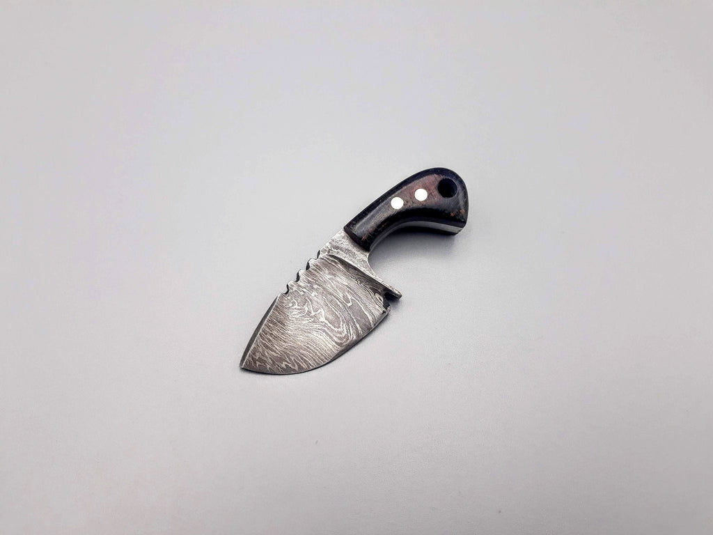 HTNK1 // Finger Neck Knife Damascus // Skinner // Natural Ram Horn Handle // EDC // Camp // All purpose