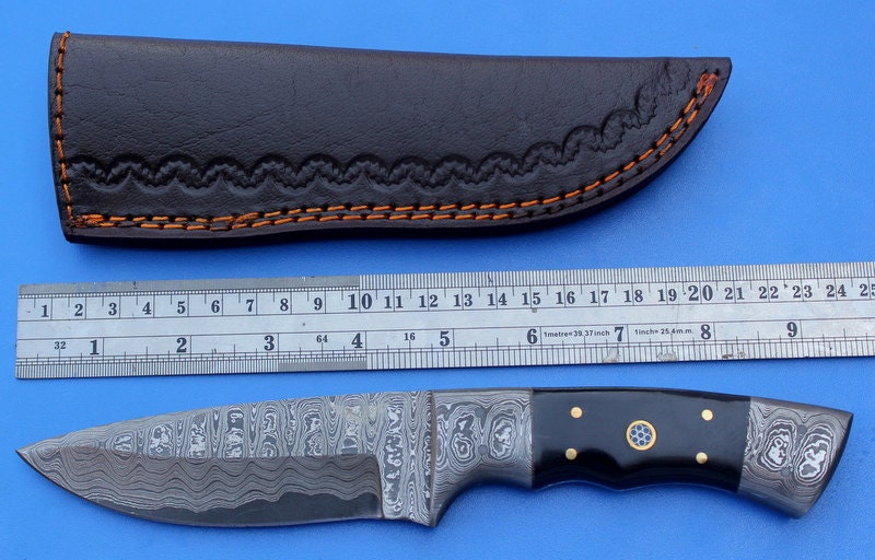 HT-10  Damascus Knife custom handmade Skinner / Buffalo Horn / Great quality - HomeTown Knives